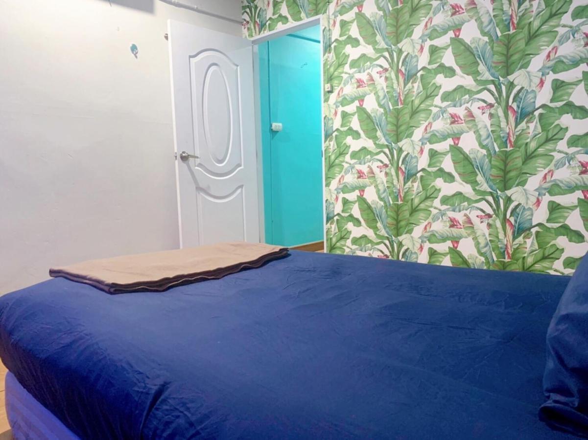 Ying Hostel Bangkok Exterior photo